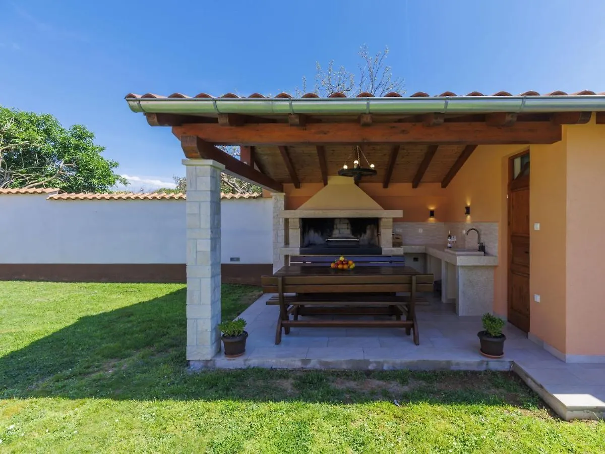 Holiday Home Nina - Pul507 By Interhome Fazana Croatia