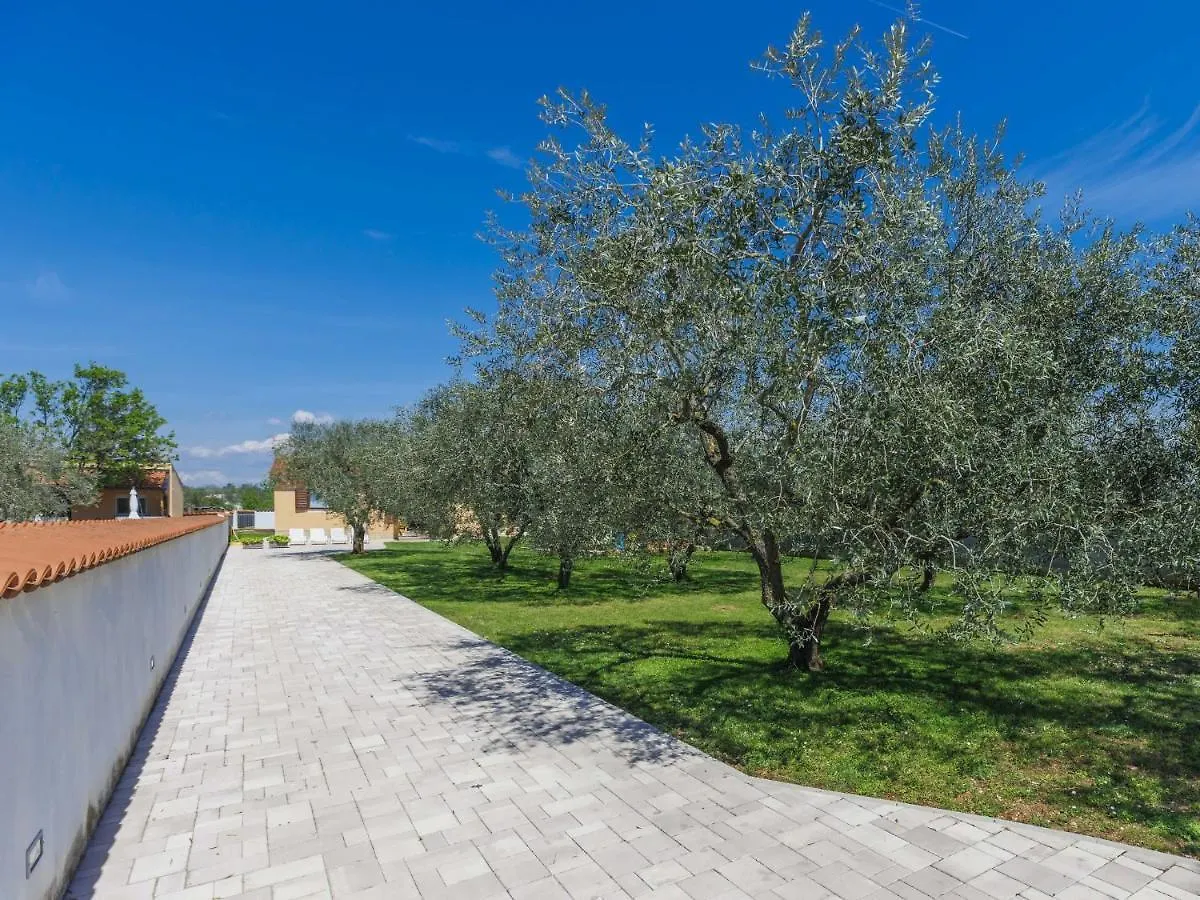 Holiday Home Nina - Pul507 By Interhome Fažana